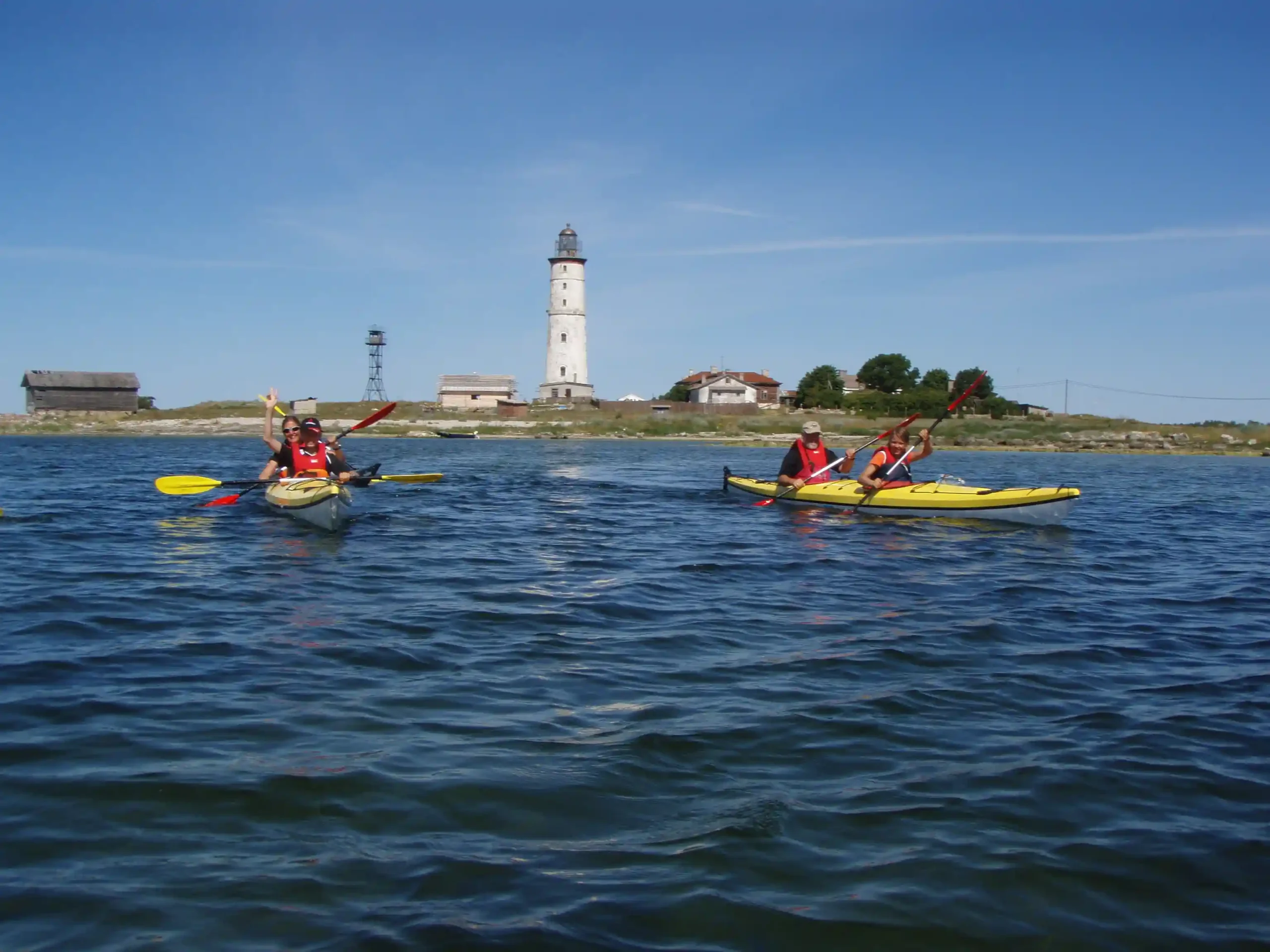 kayaking in vilsandi