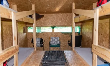 bear watching hide interior view