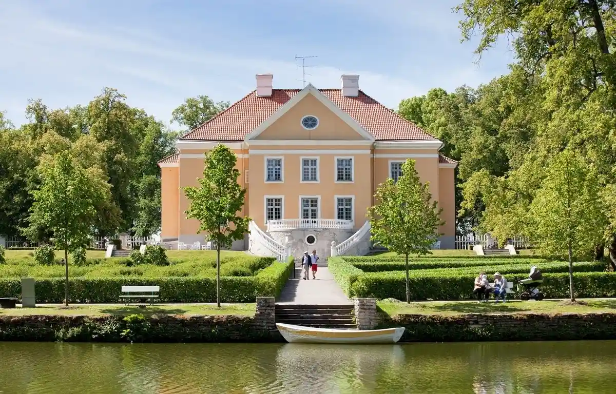 palmse manor lahemaa trips in estonia