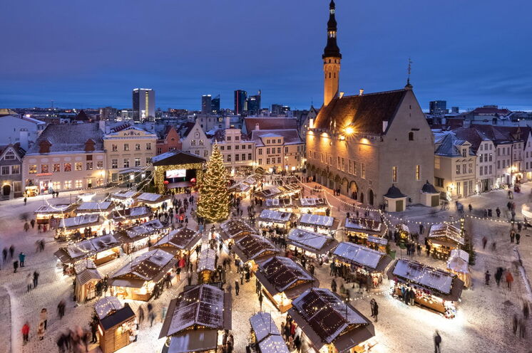 tallinn winter christmas market